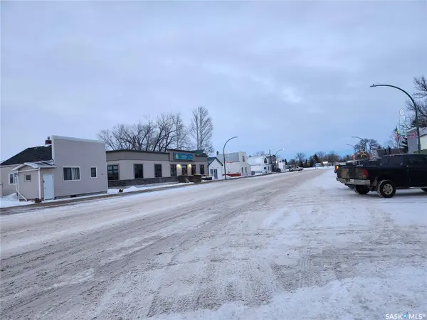 205 Main STREET, Midale, SK S0C 1S0