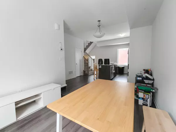 Toronto W06, ON M8V 3Y8,10 William Jackson WAY #79