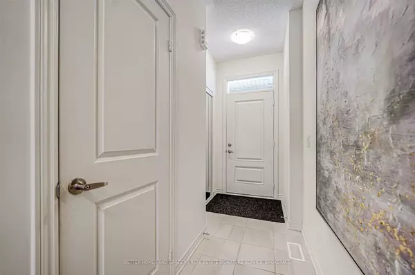 Brampton, ON L6Y 1N9,50 Edinburgh DR #57