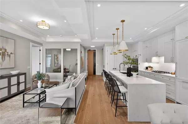 Oakville, ON L6K 2W6,123 Maurice DR #401