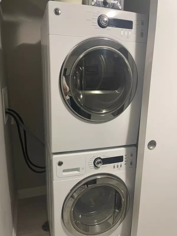 Guelph, ON N1E 0A8,63 Arthur ST S #205