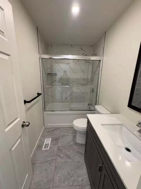 Welland, ON L3B 5E5,1075 ontario RD #C