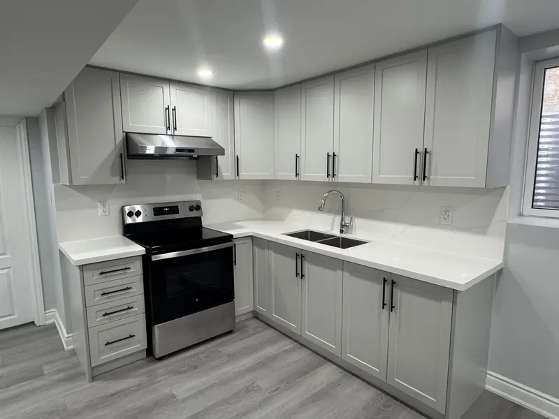 33 Bluffwood CRES, Brampton, ON L6P 2P3