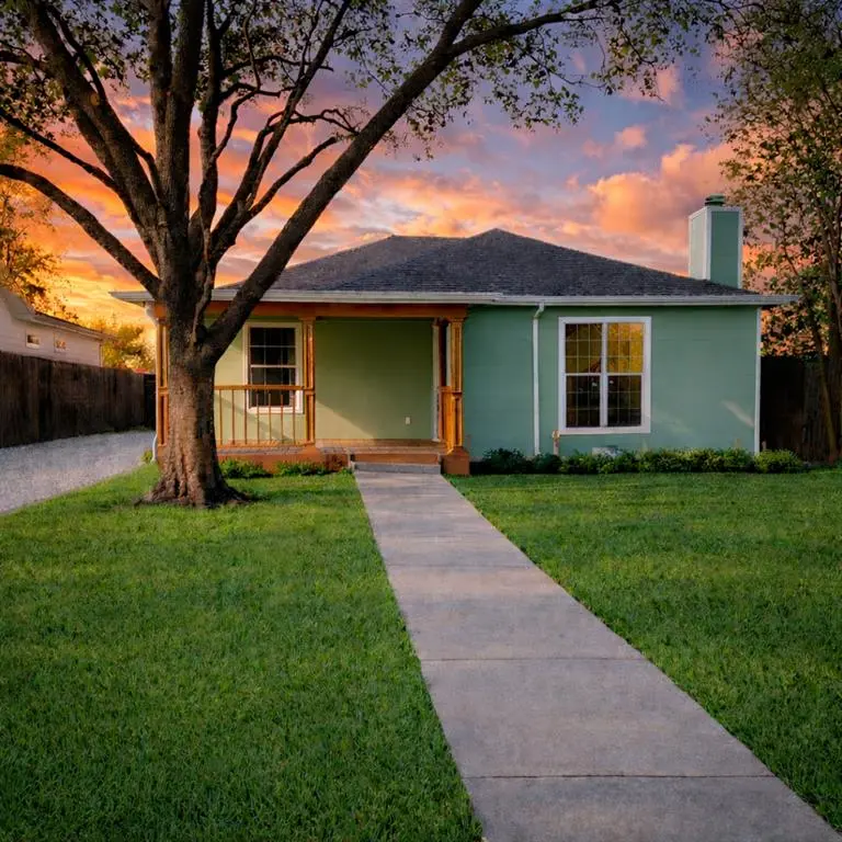 Fort Worth, TX 76110,2744 Ryan Avenue