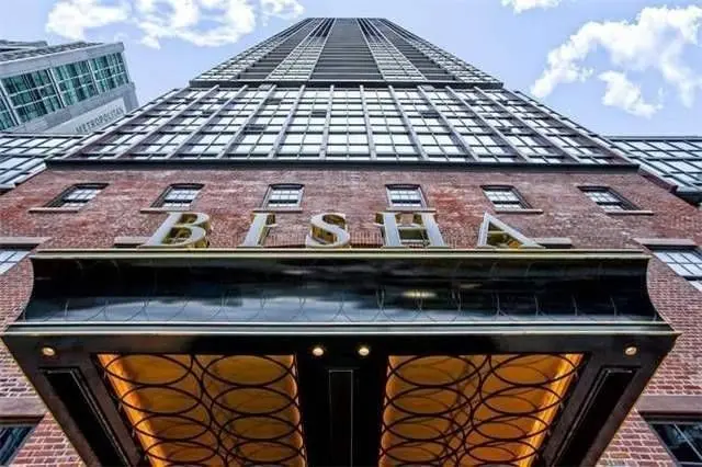 Toronto C01, ON M5V 2G3,88 Blue Jays WAY #2410