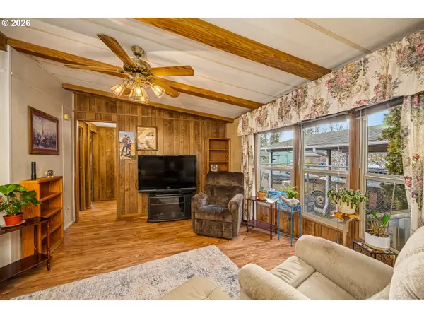 Springfield, OR 97478,5254 FORSYTHIA DR