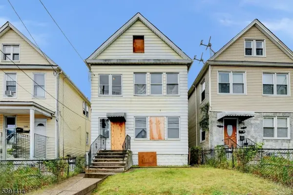 570 Jackson Ave, Elizabeth City, NJ 07201