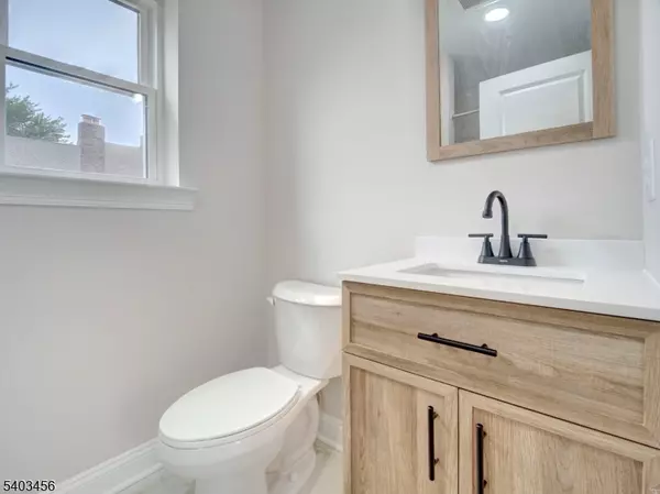 Elizabeth City, NJ 07206,455 Fulton St