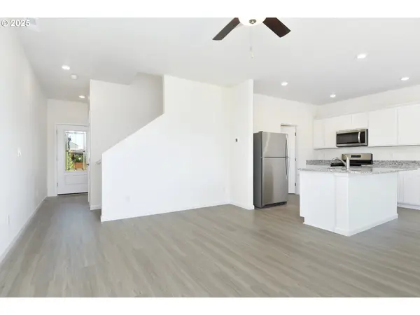 3915 SW DUNIWAY LN, Gresham, OR 97080