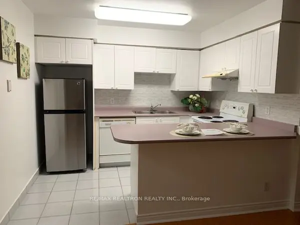 Toronto C14, ON M2N 6X9,260 Doris AVE #911