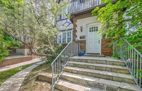 Toronto C04, ON M4N 1S5,65 Lawrence AVE E #Main