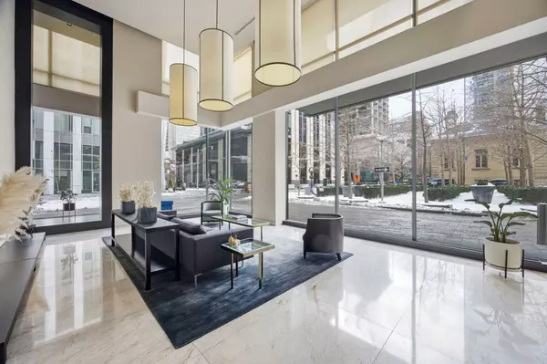 Toronto C02, ON M4W 3Y8,18 Yorkville AVE #1803