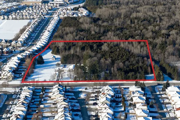 4300 Anderson ST, Whitby, ON L1R 2W1