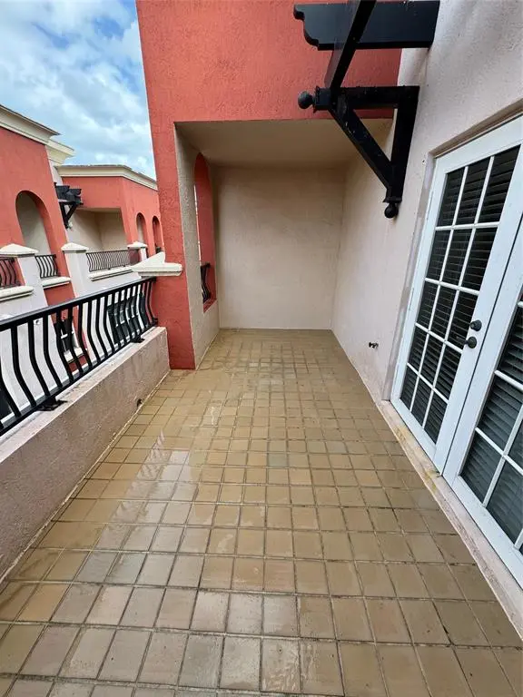 Fort Lauderdale, FL 33304,1033 NE 17th Way #605