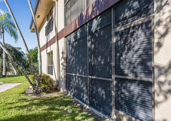 Coconut Creek, FL 33066,2671 Carambola Cir N #1755