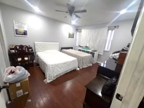 Coral Springs, FL 33065,12185 Royal Palm Blvd