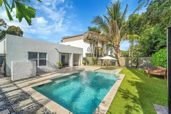 Fort Lauderdale, FL 33304,1224 NE 12TH AV