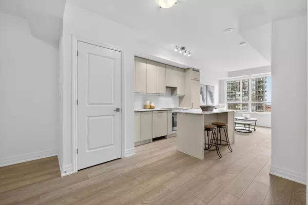 Mississauga, ON L5B 0N3,36 Elm DR W #1706