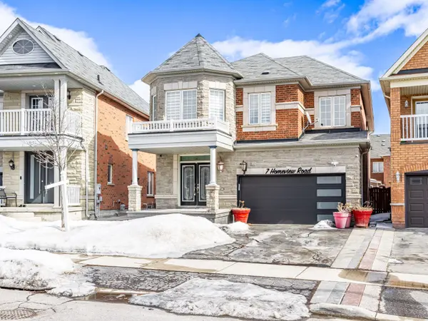7 Homeview RD, Brampton, ON L6R 2L9