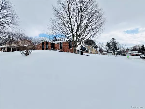 White Lake, MI 48386,275 Melinda CIR