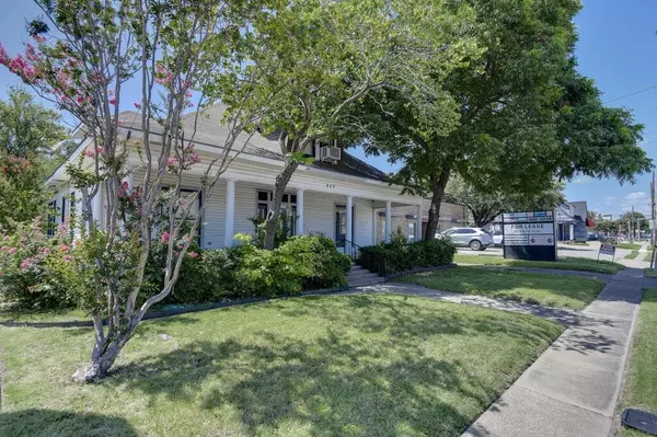 Waxahachie, TX 75165,609 Ferris Avenue