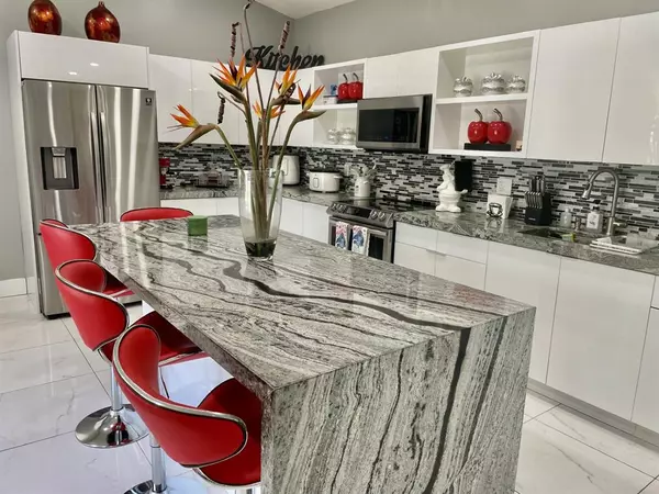 Pembroke Pines, FL 33029,1960 NW 188th Ave