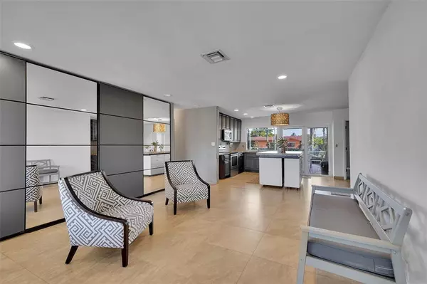 Oakland Park, FL 33309,1736 NW 38th St