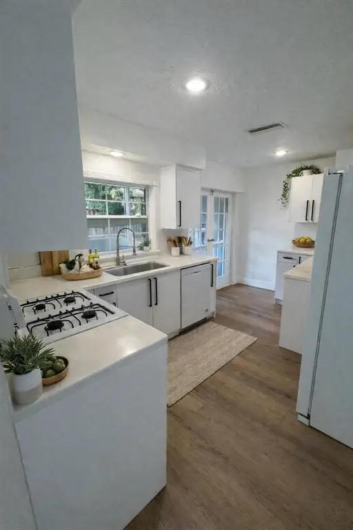 Sunrise, FL 33322,9171 NW 26th St