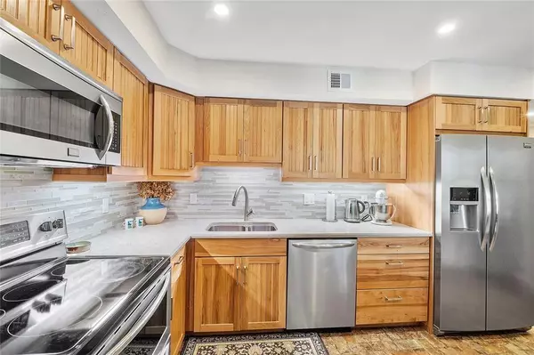 Pompano Beach, FL 33069,804 Cypress Grove Ln #407