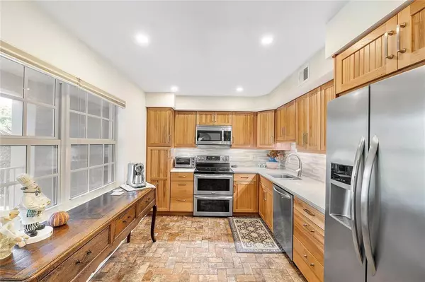 Pompano Beach, FL 33069,804 Cypress Grove Ln #407