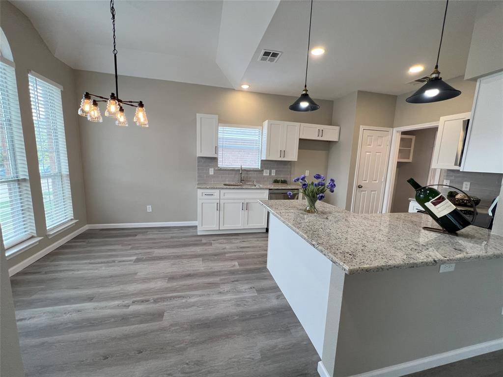 1437 Saint Gallen Lane, Lewisville, TX 75067