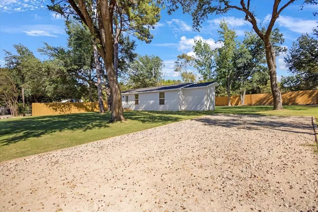 Lindale, TX 75771,15610 Simmons Lane