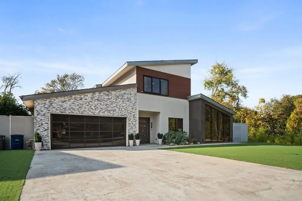 Dallas, TX 75229,10225 Betty Jane Lane