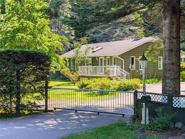 857 Terrien Way, Parksville, BC V9P 1S9