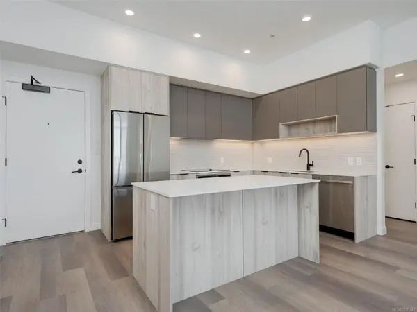 3564-A Ryder Hesjedal Way #409, Colwood, BC V9C 0V3