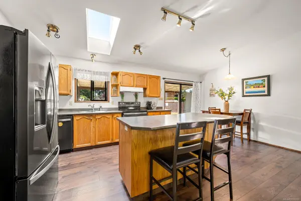 1150 26th St, Courtenay, BC V9N 7N4