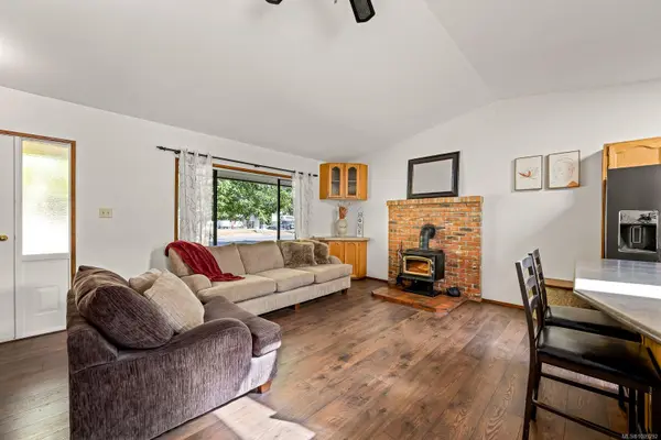 1150 26th St, Courtenay, BC V9N 7N4