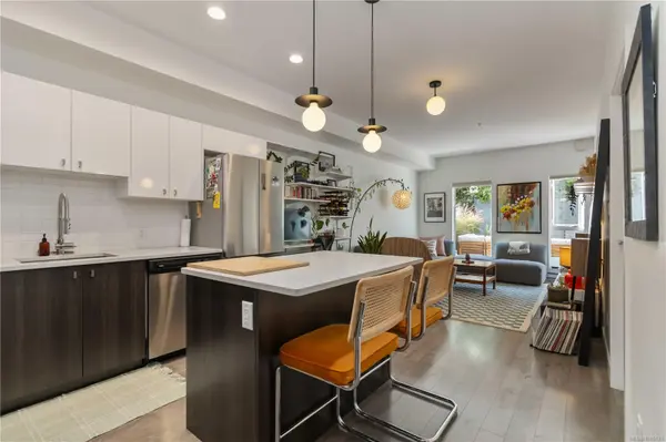 767 Tyee Rd #217, Victoria, BC V9A 0G5