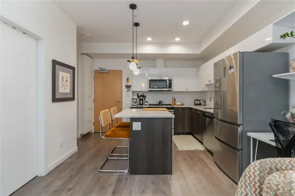 767 Tyee Rd #217, Victoria, BC V9A 0G5