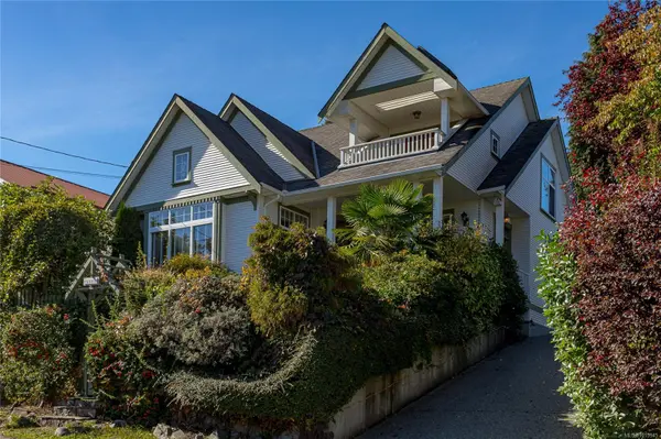 9932 Willow St, Chemainus, BC V0R 1K1