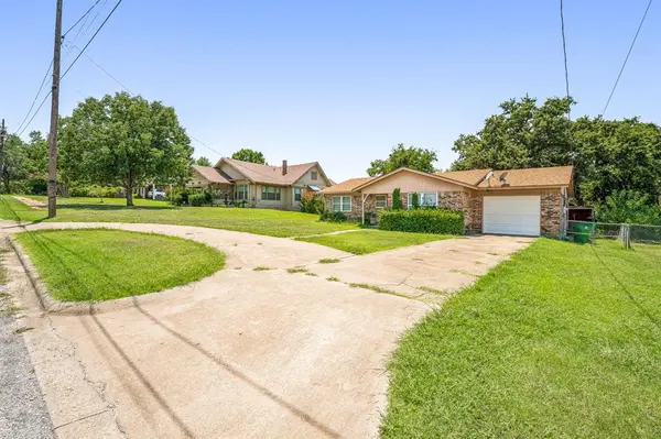 505 S Mulberry Street, Eastland, TX 76448