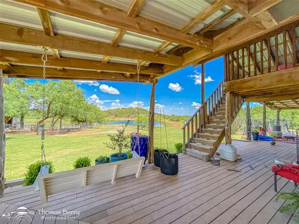 214 County Road 330, Buffalo Gap, TX 79508