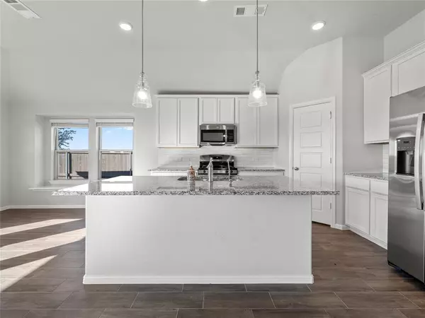 Venus, TX 76084,3301 Redbud Flower Trail