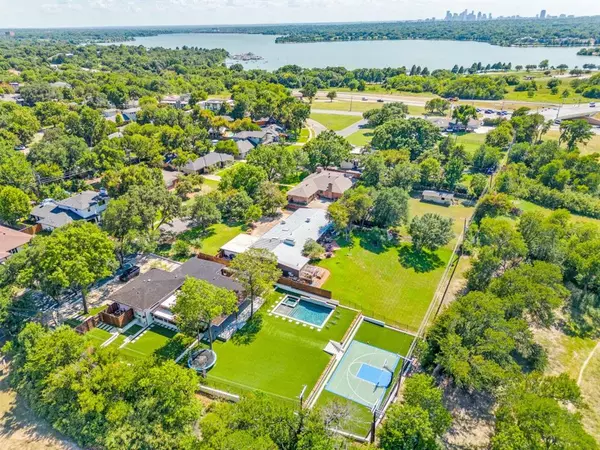 Dallas, TX 75218,9755 Van Dyke Road