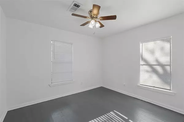 Beverly Hills, TX 76711,616 Tulane Street