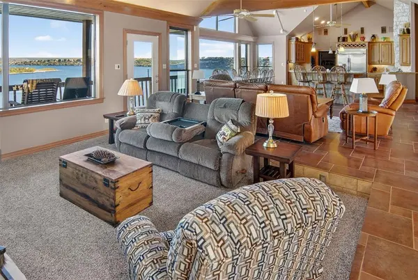 200 Oyster Bay, Graford, TX 76449