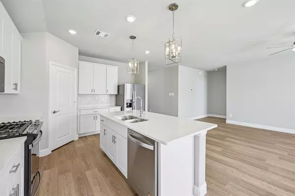 Mckinney, TX 75069,409 Midnight Oak Drive