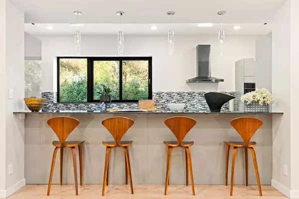 Dallas, TX 75229,10225 Betty Jane Lane