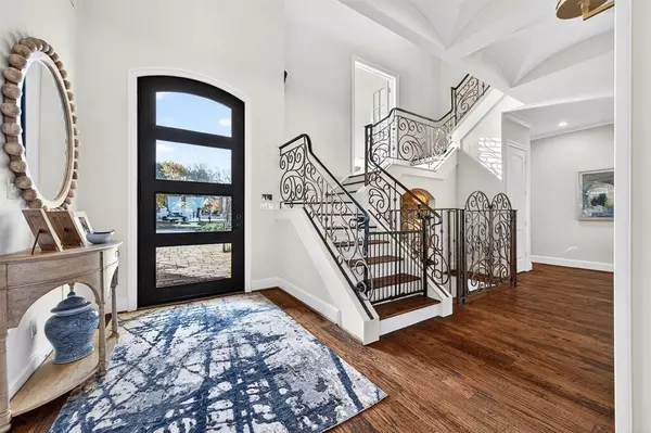 Lake Kiowa, TX 76240,600 Kiowa Drive E