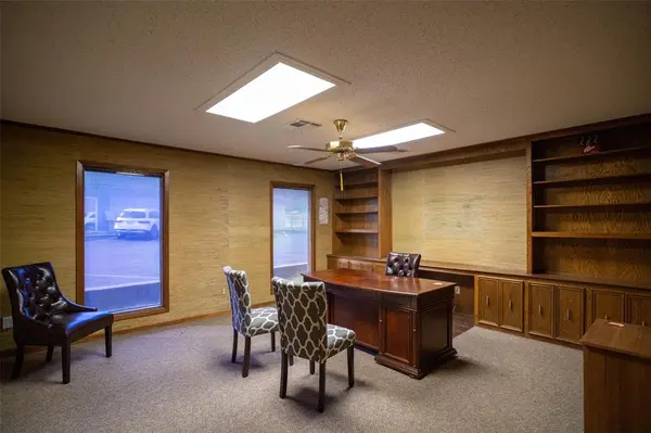 Waco, TX 76710,720 Lake Air Drive